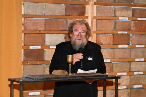 Eröffnung der Ausstellung durch Hans Paul Limbeck